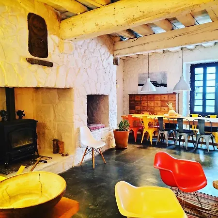 לינה וארוחת בוקר La Maison Sous Le Chateau 3*