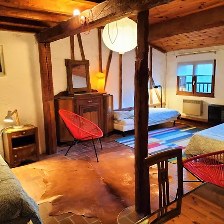 La Maison Sous Le Chateau *