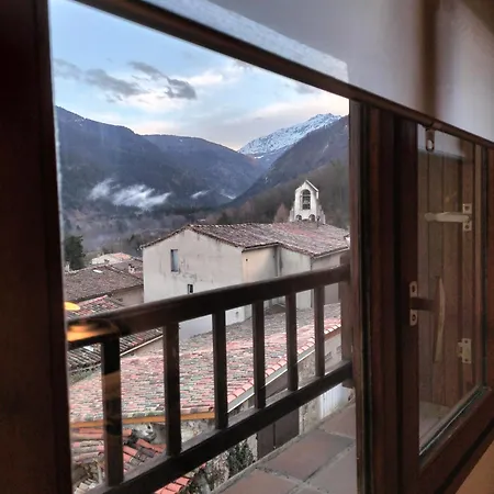La Maison Sous Le Chateau Nocleg ze śniadaniem *